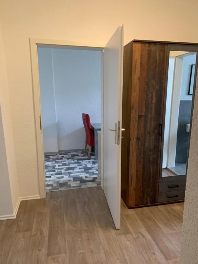 Ferienwohnung Am Bahnhof Zwickau Exterior foto