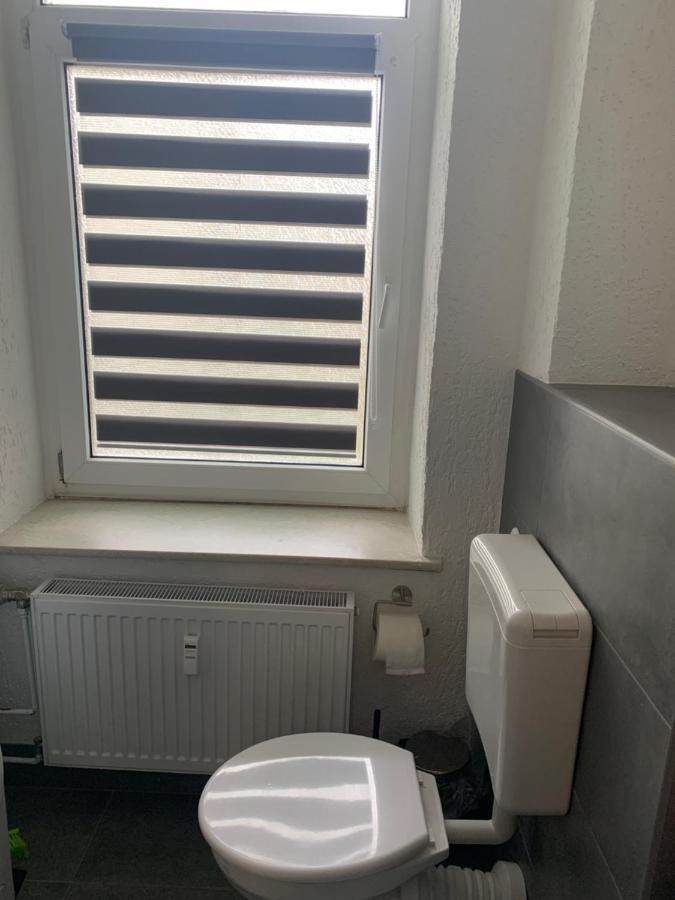 Ferienwohnung Am Bahnhof Zwickau Exterior foto